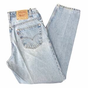 Vintage Levi’s 560 high waisted mom jeans